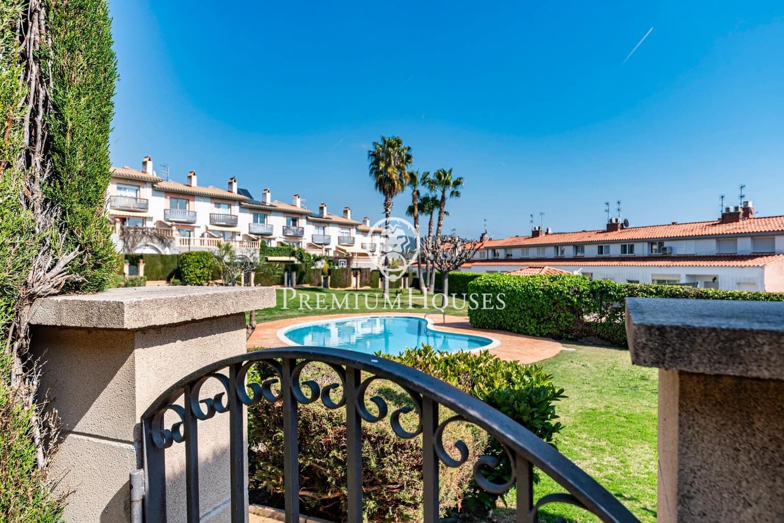 5 soverom Rekkehus til salgs i Sant Pere de Ribes med svømmebasseng - € 545 000 (Ref: 9686777)