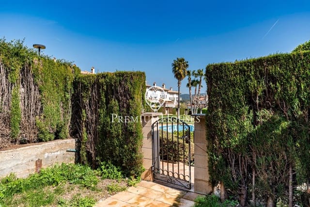 5 soverom Rekkehus til salgs i Sant Pere de Ribes med svømmebasseng - € 545 000 (Ref: 9686777)