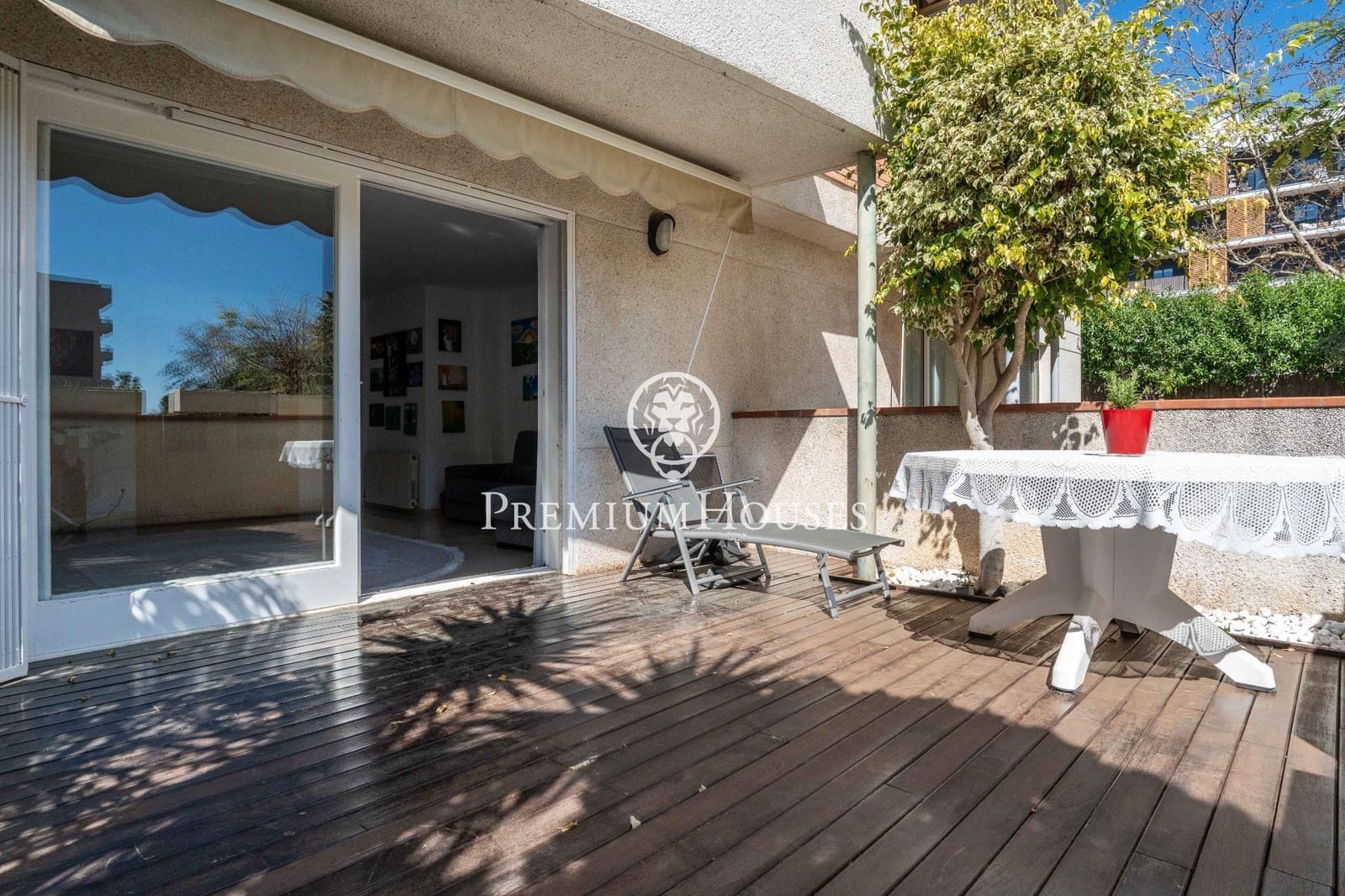 3 bedroom Apartment for sale in Castelldefels with pool - € 675,000 (Ref: 9696315)