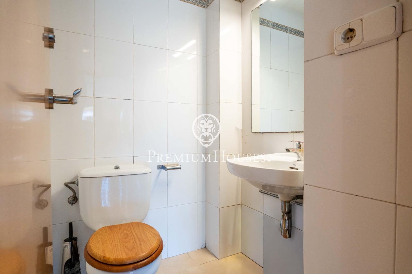 3 bedroom Apartment for sale in Castelldefels with pool - € 675,000 (Ref: 9696315)