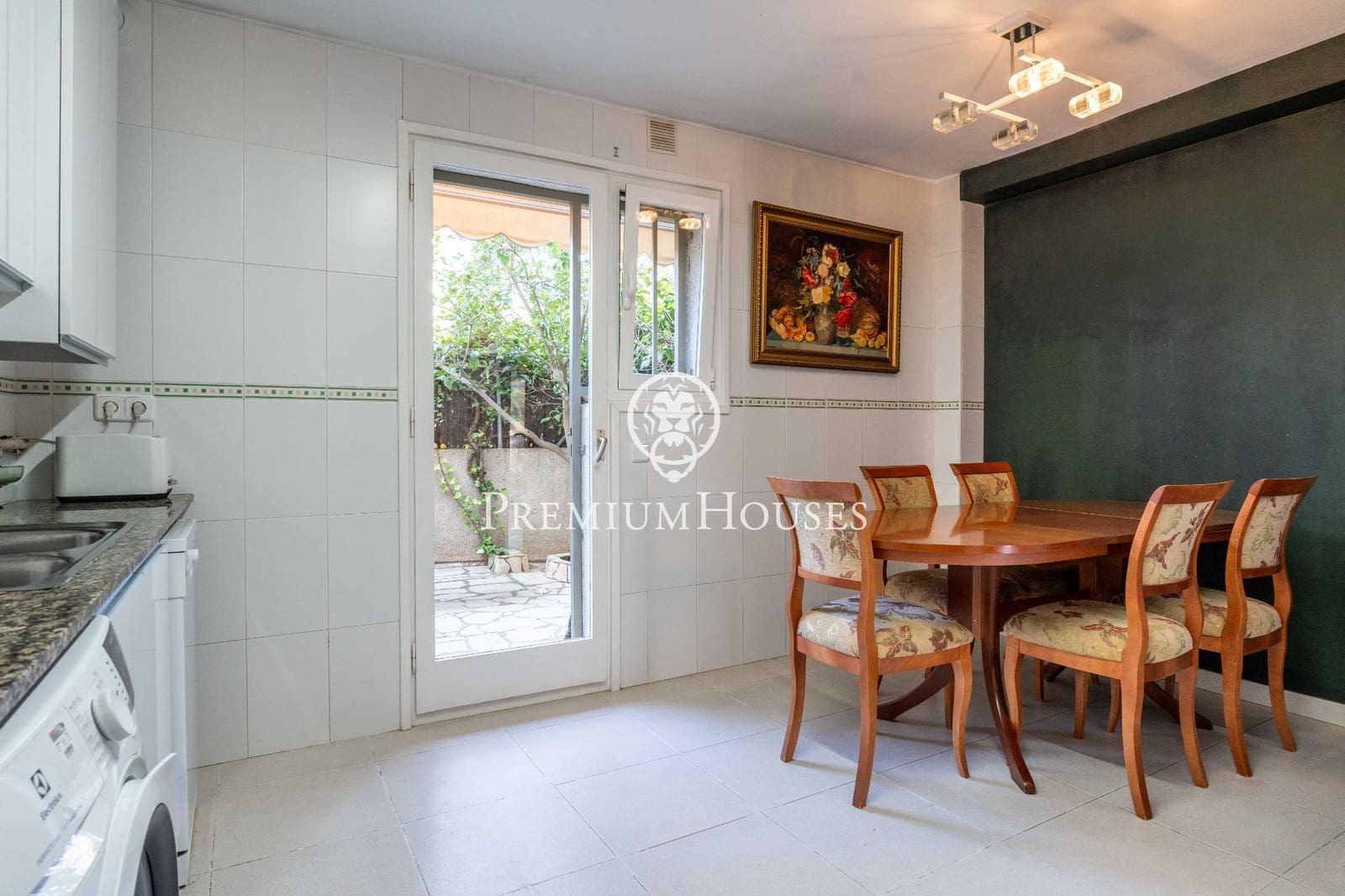 3 bedroom Apartment for sale in Castelldefels with pool - € 675,000 (Ref: 9696315)