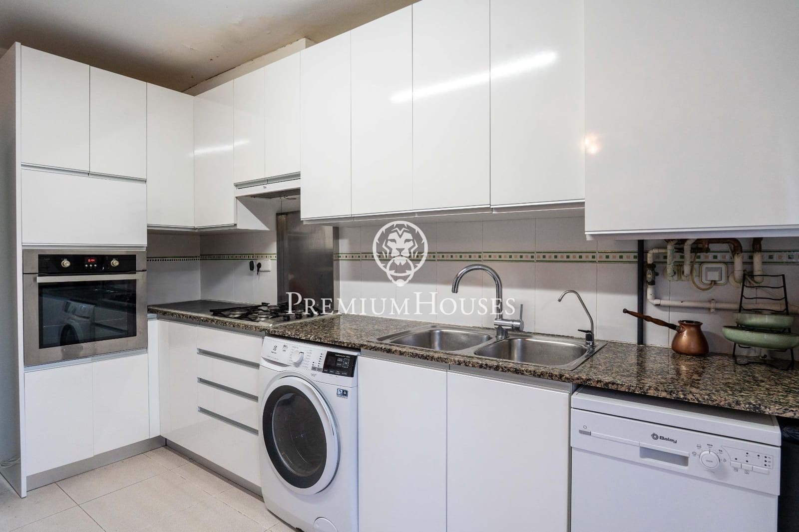 3 bedroom Apartment for sale in Castelldefels with pool - € 675,000 (Ref: 9696315)