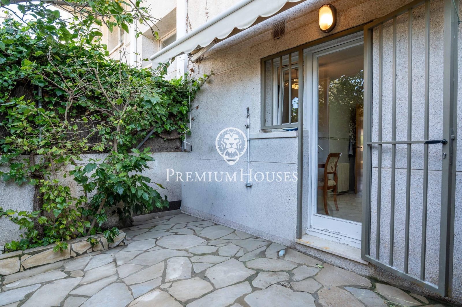 3 bedroom Apartment for sale in Castelldefels with pool - € 675,000 (Ref: 9696315)