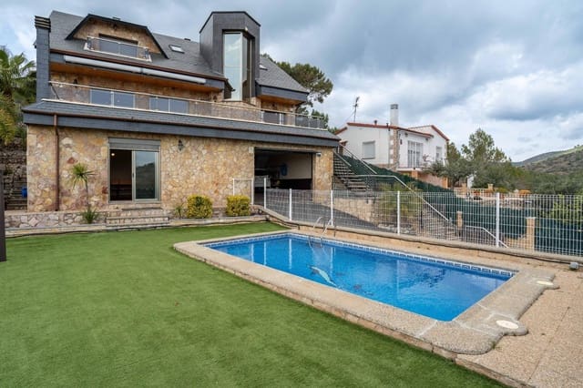 5 camera da letto Villa in vendita in El Vendrell con piscina garage - 725.000 € (Rif: 9712205)