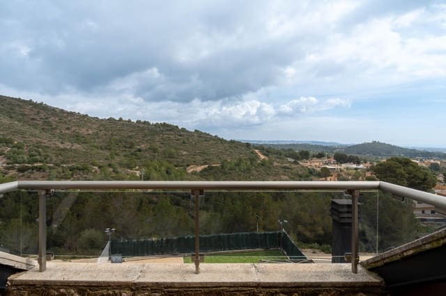 5 camera da letto Villa in vendita in El Vendrell con piscina garage - 725.000 € (Rif: 9712205)