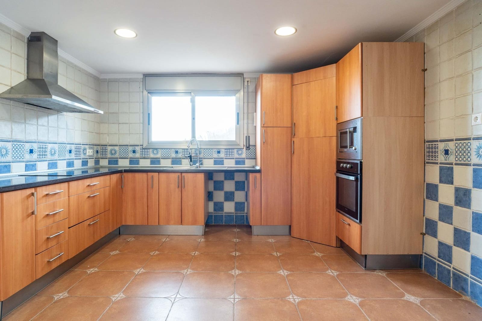 5 bedroom Villa for sale in El Vendrell with pool garage - € 725,000 (Ref: 9712205)