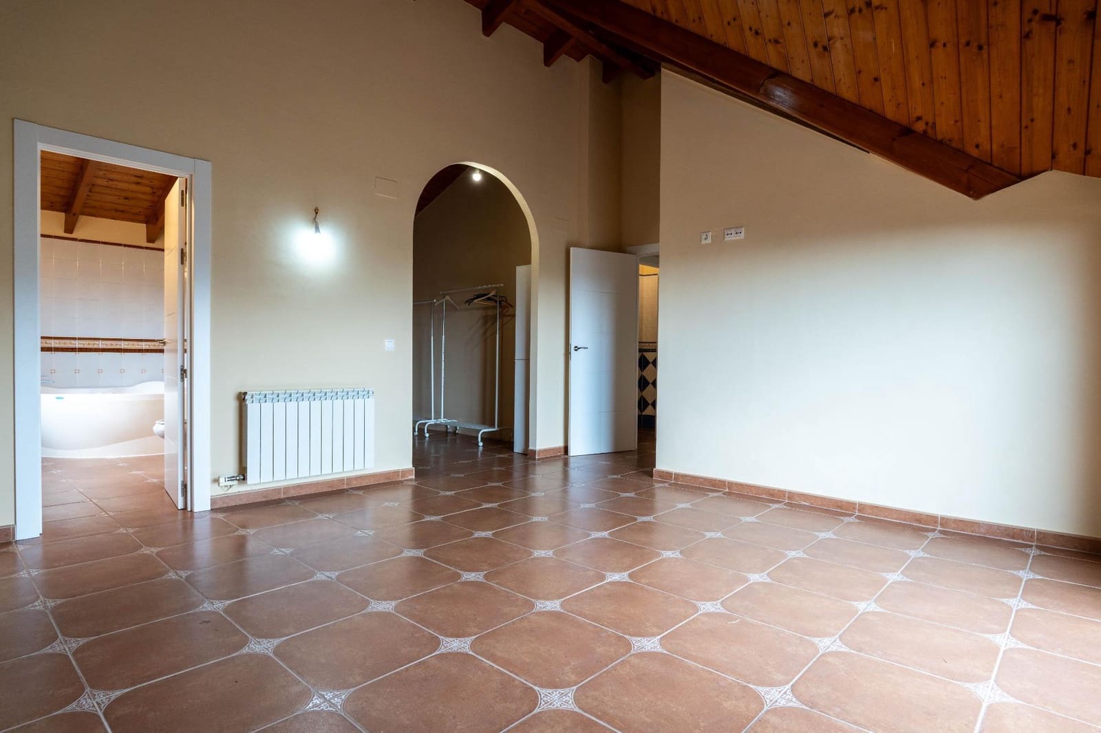 5 bedroom Villa for sale in El Vendrell with pool garage - € 725,000 (Ref: 9712205)