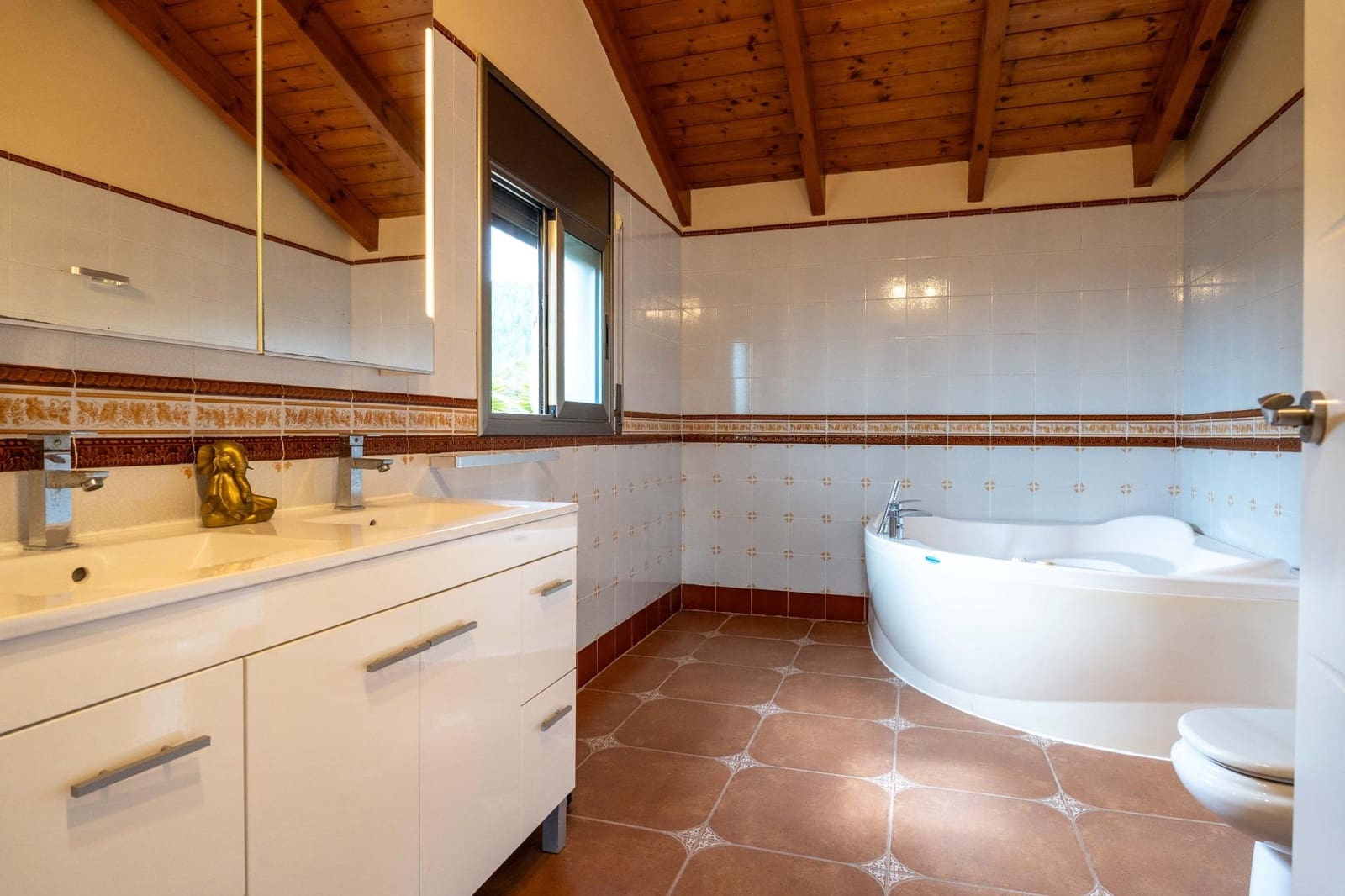 5 bedroom Villa for sale in El Vendrell with pool garage - € 725,000 (Ref: 9712205)