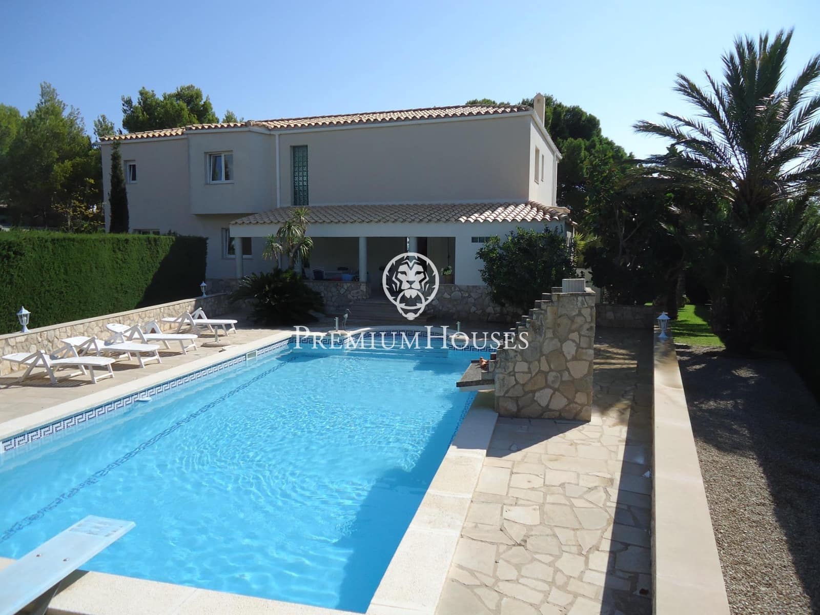 4 bedroom Villa for sale in L'Ametlla de Mar with pool garage - € 1,850,000 (Ref: 9715129)