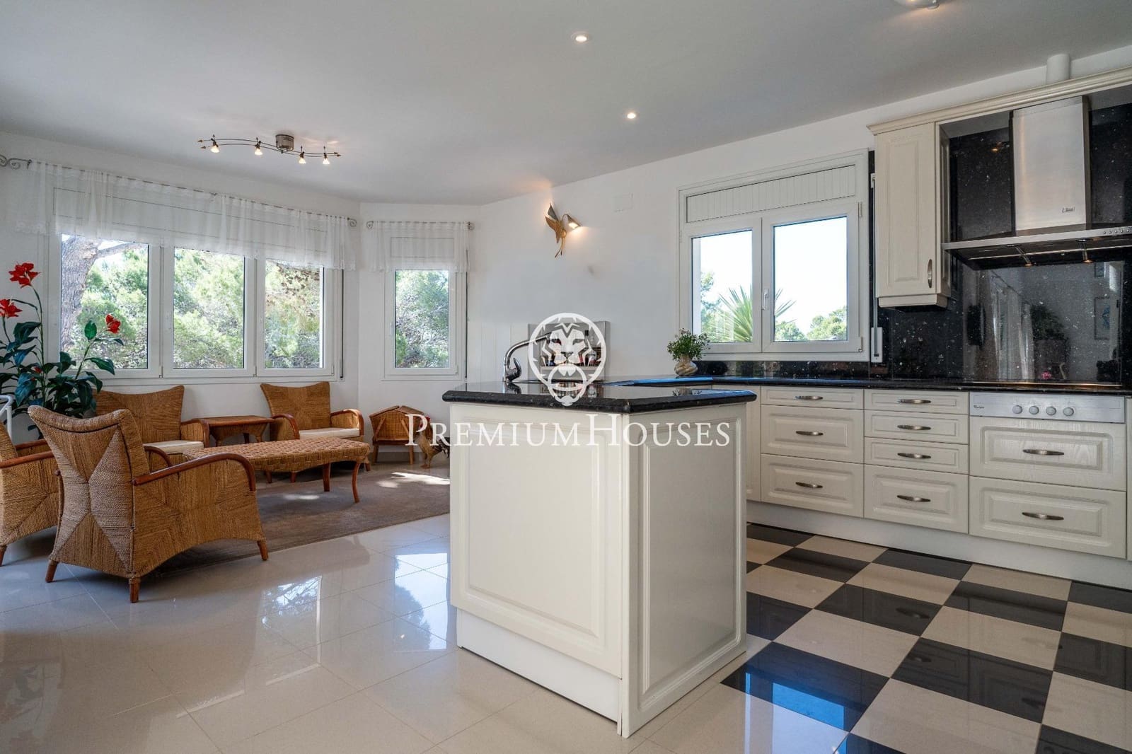 4 sovrum Villa till salu i L'Ametlla de Mar med pool garage - 1 850 000 € (Ref: 9715129)