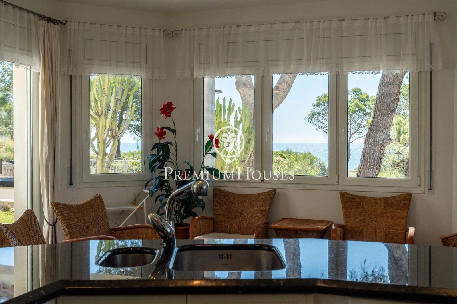 4 sovrum Villa till salu i L'Ametlla de Mar med pool garage - 1 850 000 € (Ref: 9715129)