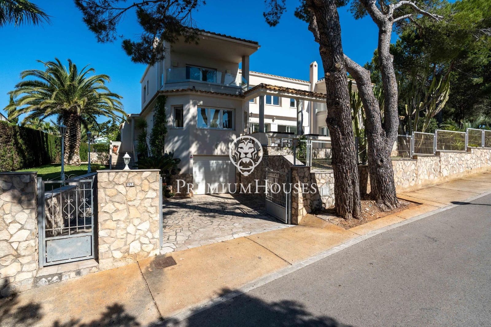 4 sovrum Villa till salu i L'Ametlla de Mar med pool garage - 1 850 000 € (Ref: 9715129)
