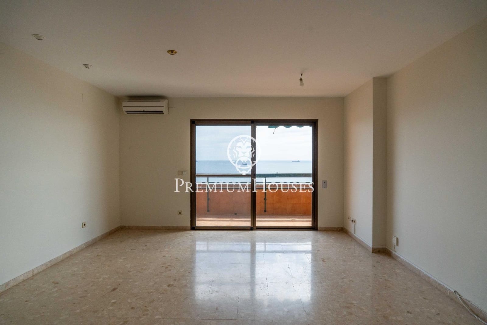 3 bedroom Flat for rent in Tarragona city - € 1,338 (Ref: 9721912)