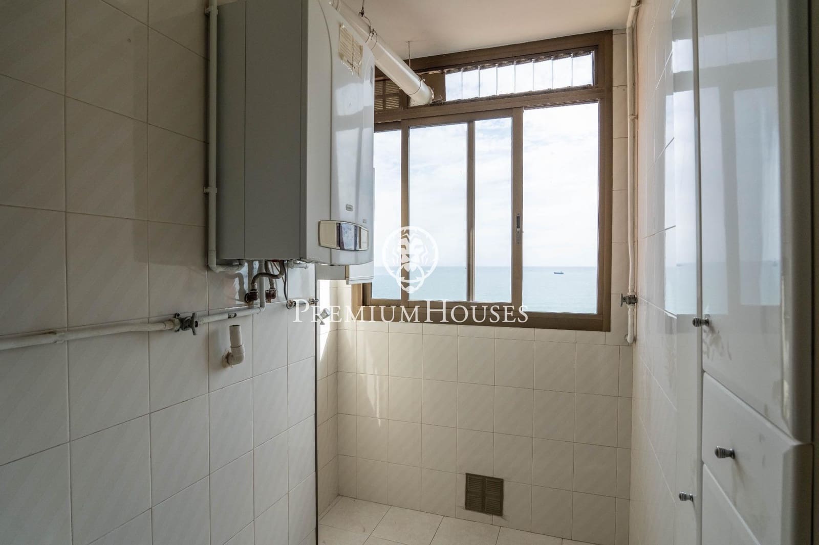 3 bedroom Flat for rent in Tarragona city - € 1,338 (Ref: 9721912)