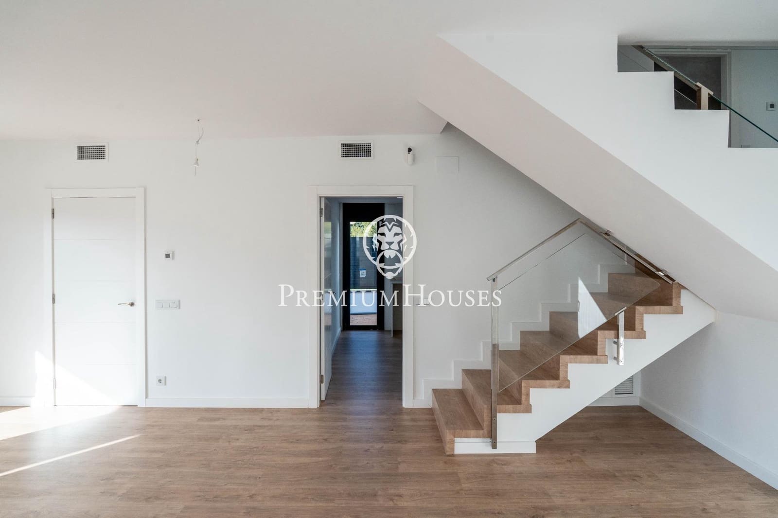 4 camera da letto Villa in vendita in Segur de Calafell con piscina garage - 540.000 € (Rif: 9726853)