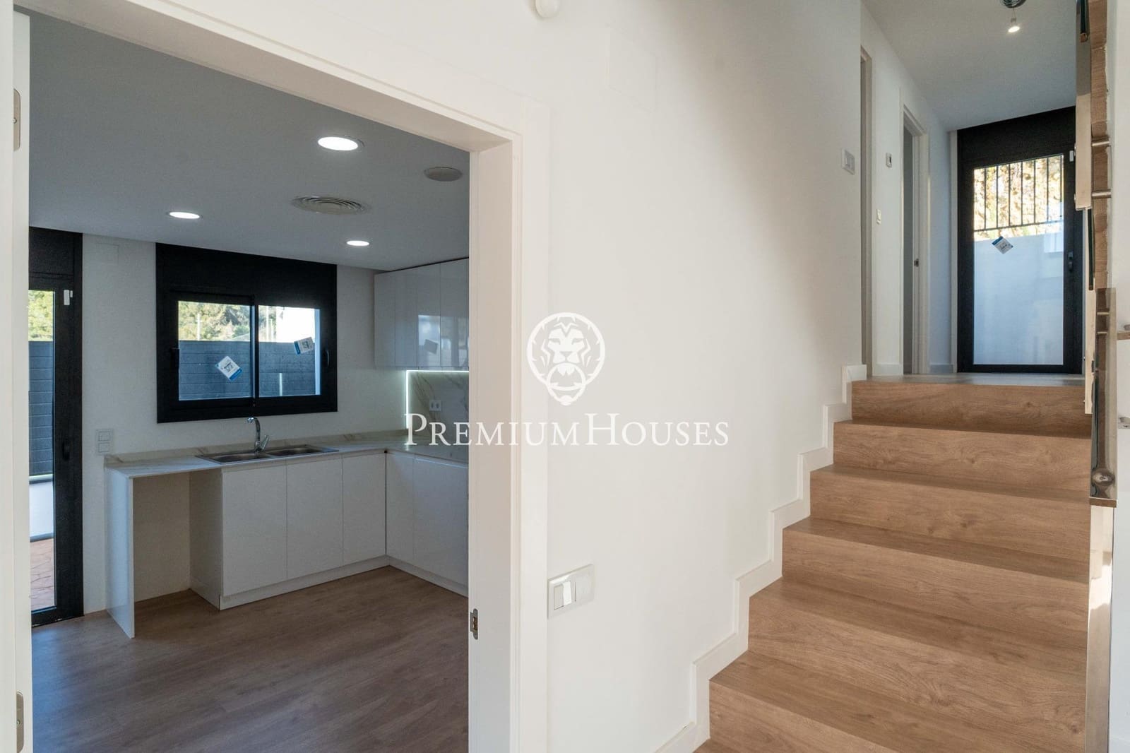 4 camera da letto Villa in vendita in Segur de Calafell con piscina garage - 540.000 € (Rif: 9726853)