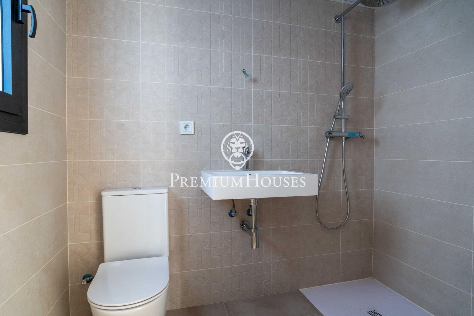 4 camera da letto Villa in vendita in Segur de Calafell con piscina garage - 540.000 € (Rif: 9726853)