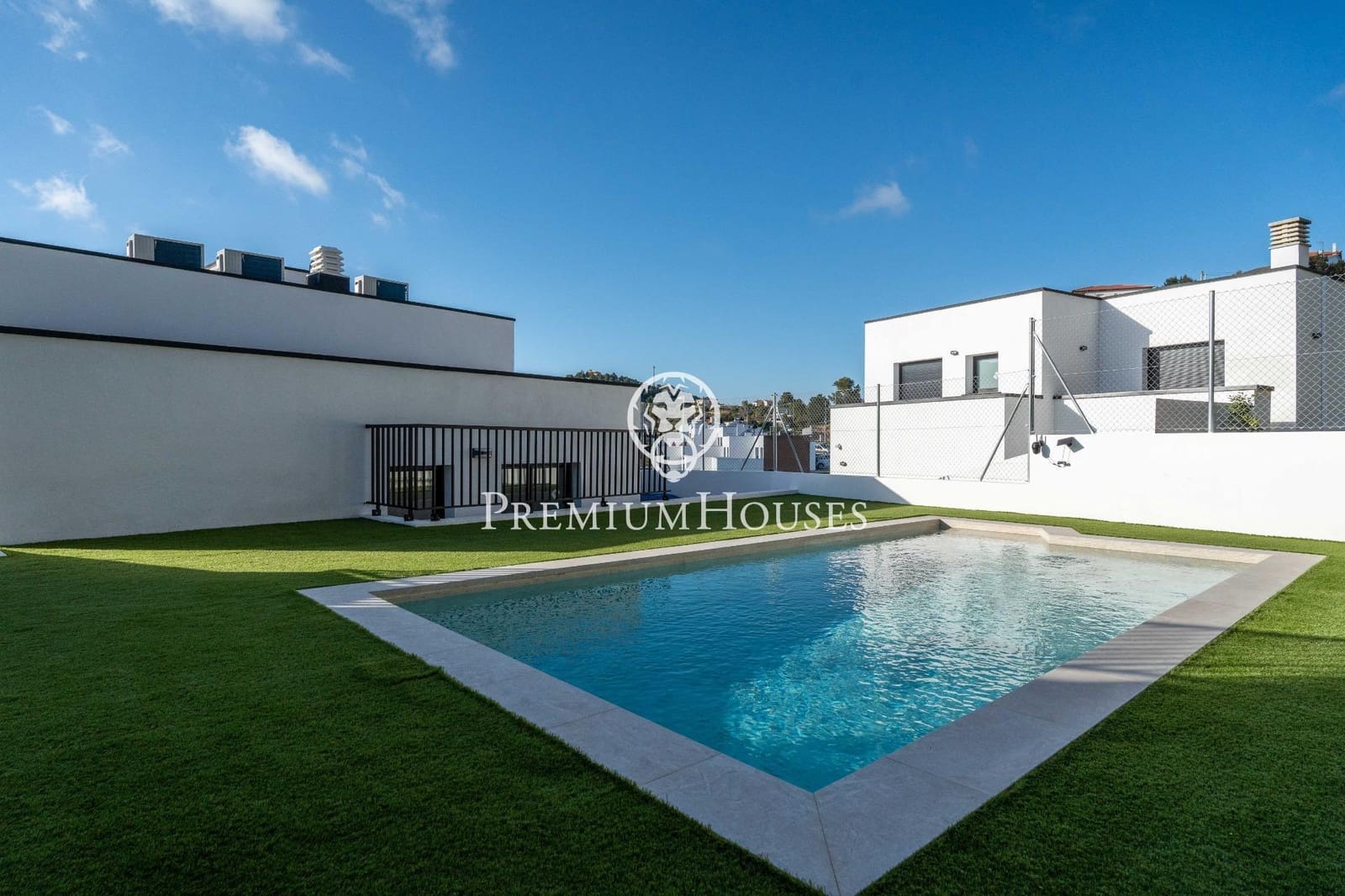 4 soveværelse Villa til salg i Segur de Calafell med swimmingpool garage - € 540.000 (Ref: 9726853)