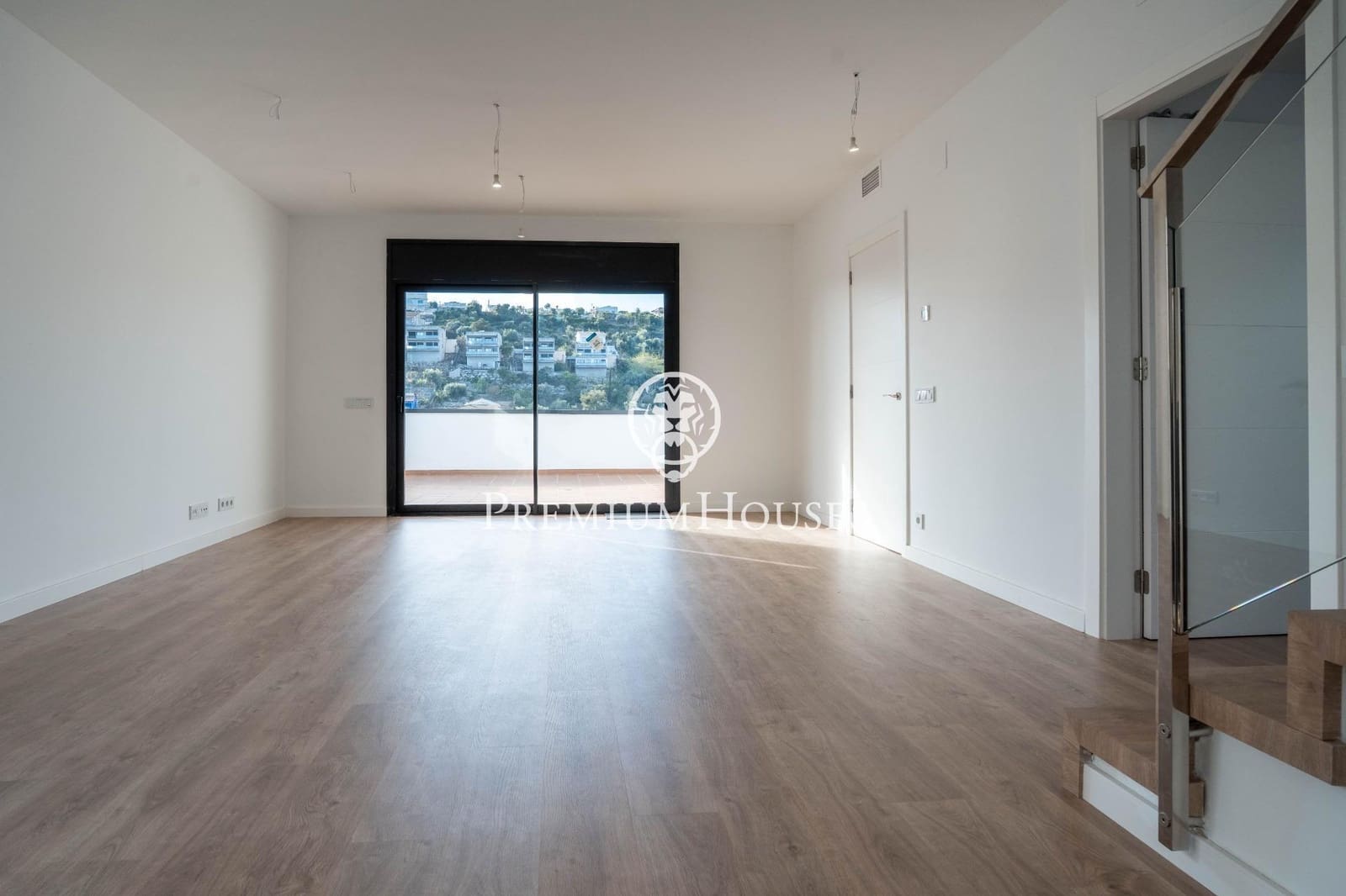 4 soveværelse Villa til salg i Segur de Calafell med swimmingpool garage - € 540.000 (Ref: 9726853)