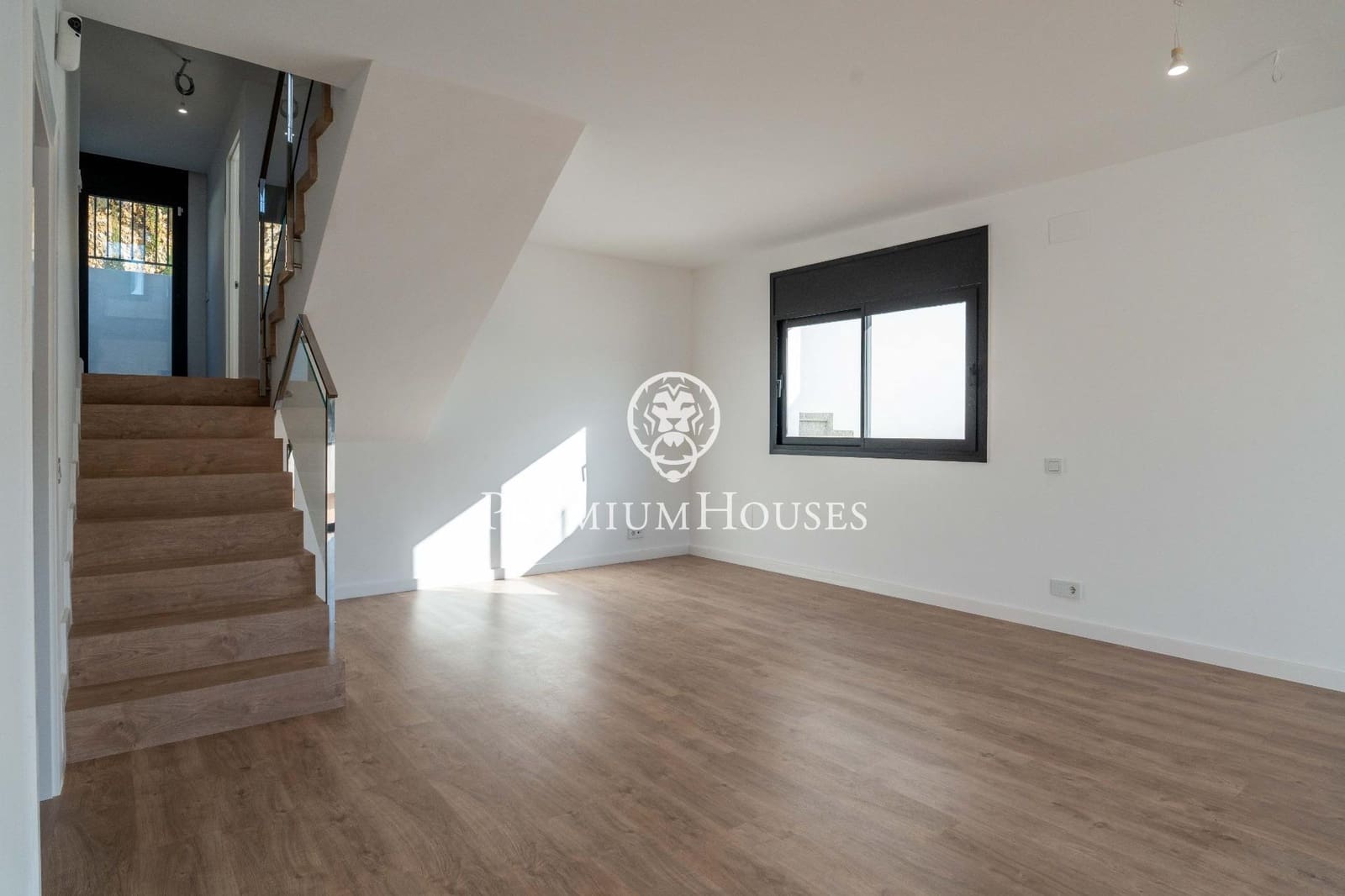 4 soveværelse Villa til salg i Segur de Calafell med swimmingpool garage - € 540.000 (Ref: 9726853)