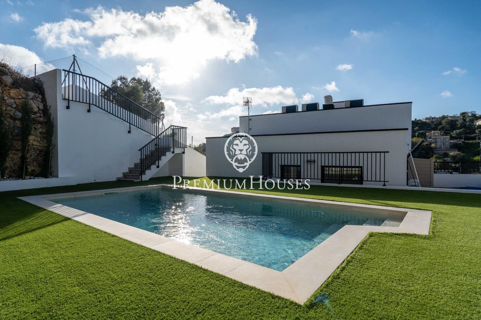 4 soveværelse Villa til salg i Segur de Calafell med swimmingpool garage - € 540.000 (Ref: 9726853)