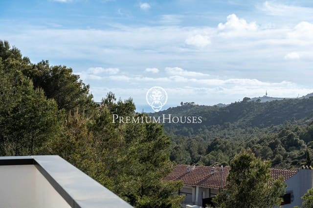 4 soverom Villa til salgs i Segur de Calafell, Calafell med svømmebasseng garasje - € 540 000 (Ref: 9726853)
