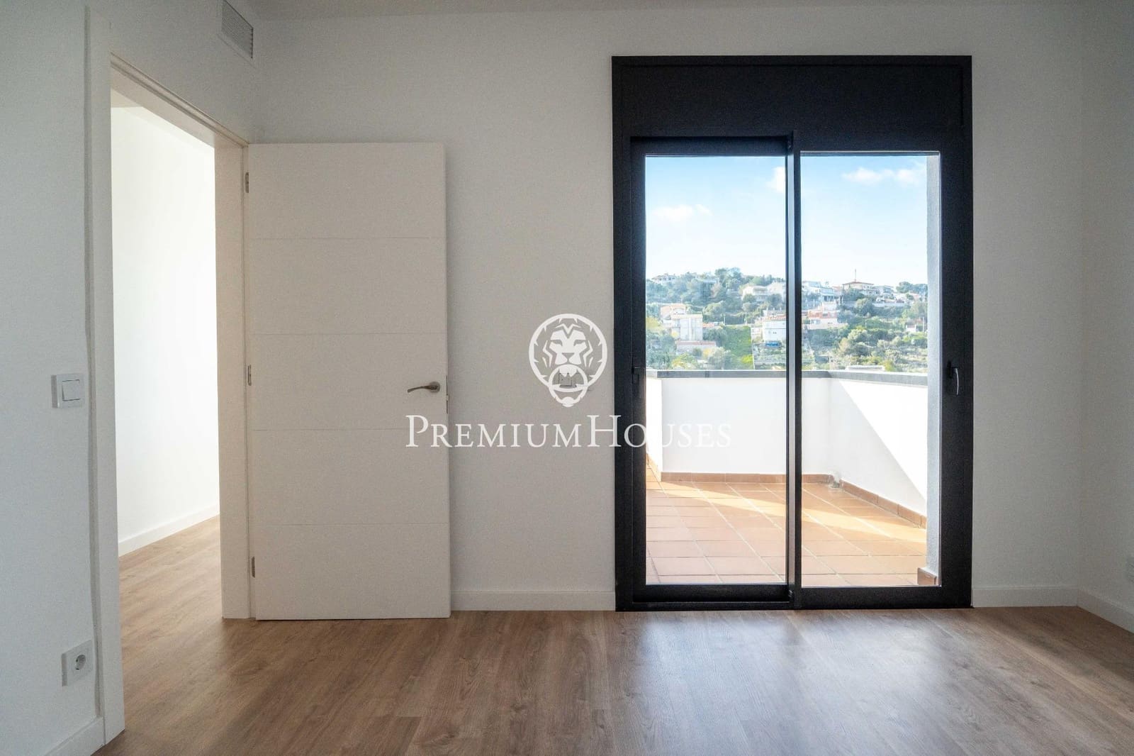 4 soveværelse Villa til salg i Segur de Calafell med swimmingpool garage - € 540.000 (Ref: 9726853)