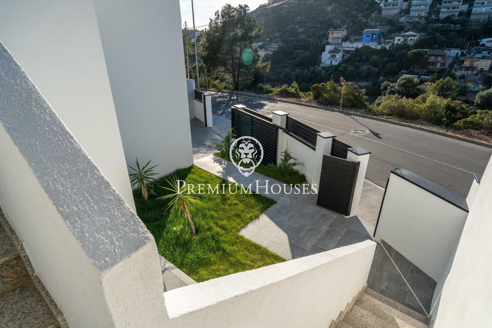 4 soveværelse Villa til salg i Segur de Calafell med swimmingpool garage - € 540.000 (Ref: 9726853)