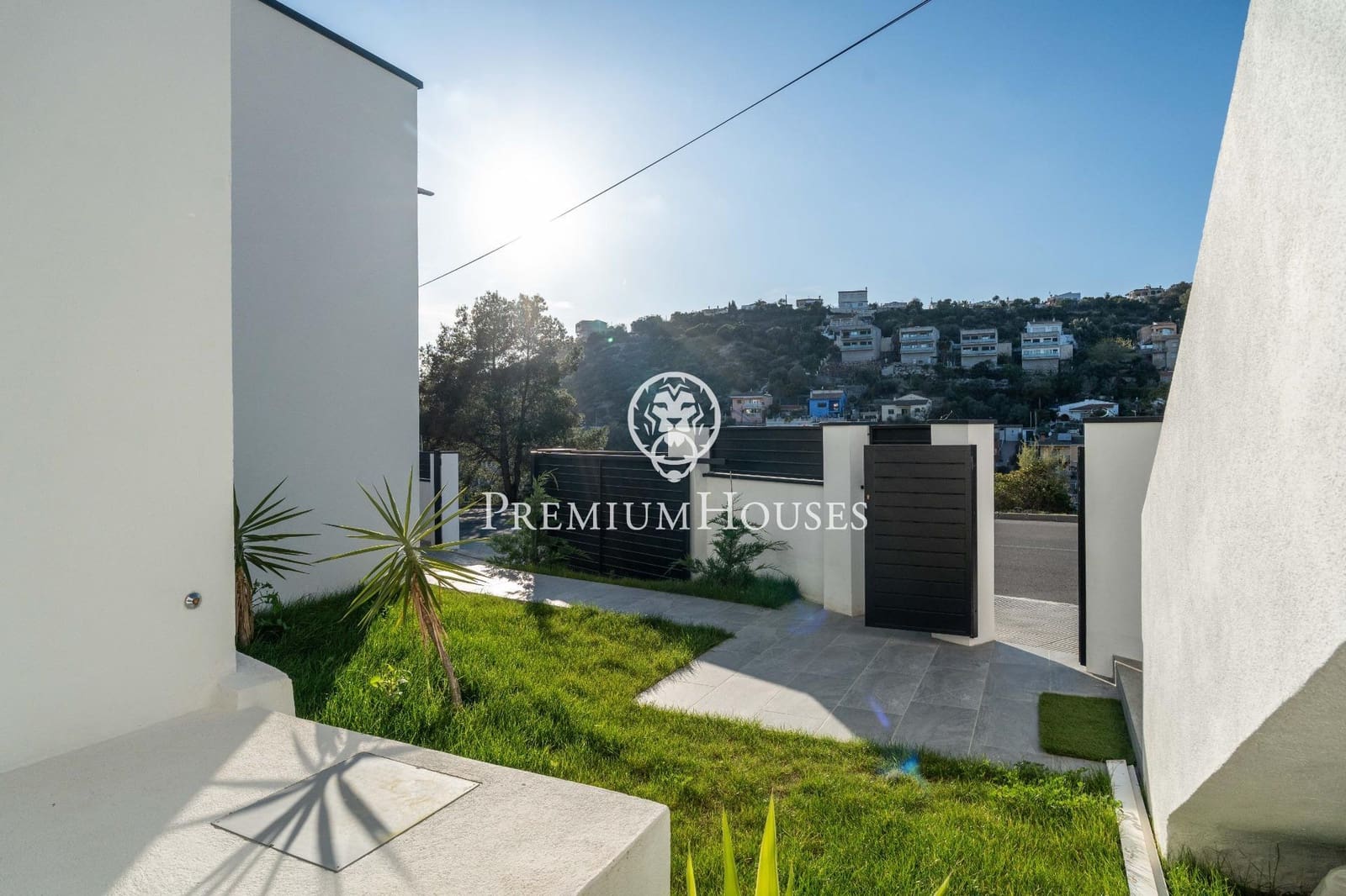 4 soveværelse Villa til salg i Segur de Calafell med swimmingpool garage - € 540.000 (Ref: 9726853)