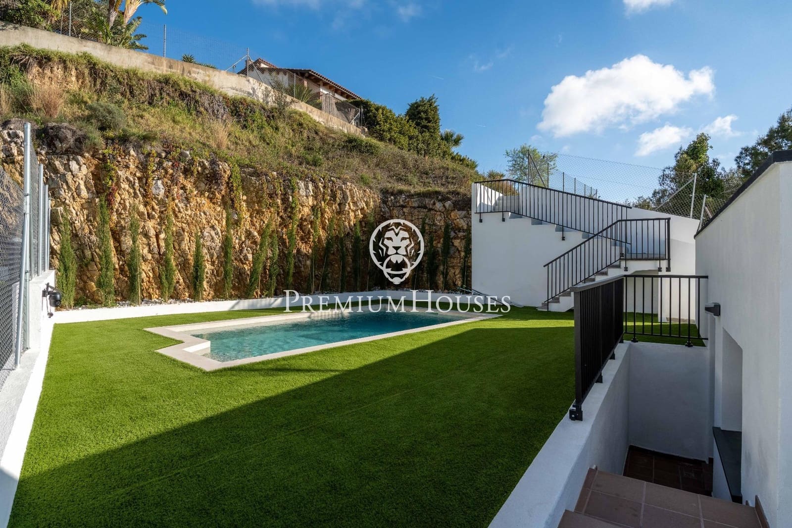 4 soveværelse Villa til salg i Segur de Calafell med swimmingpool garage - € 540.000 (Ref: 9726853)