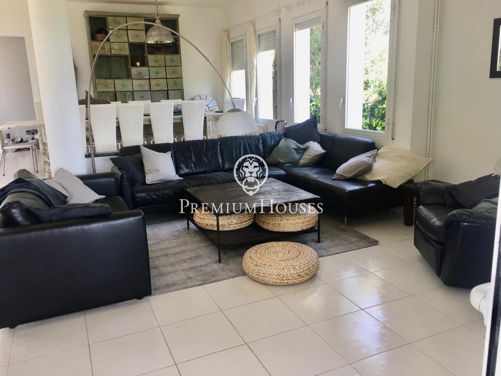 5 soverom Villa til salgs i Sitges med svømmebasseng garasje - € 1 760 000 (Ref: 9732433)