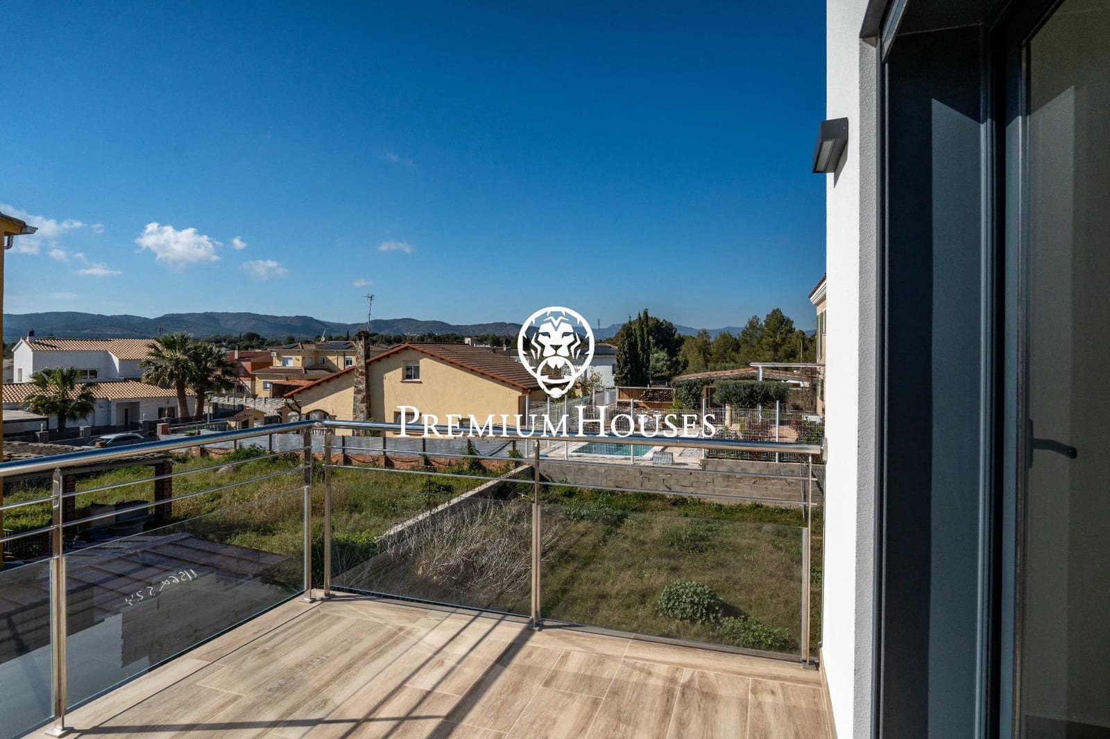 4 Zimmer Villa zu verkaufen in El Vendrell mit Pool - 630.000 € (Ref: 9735818)