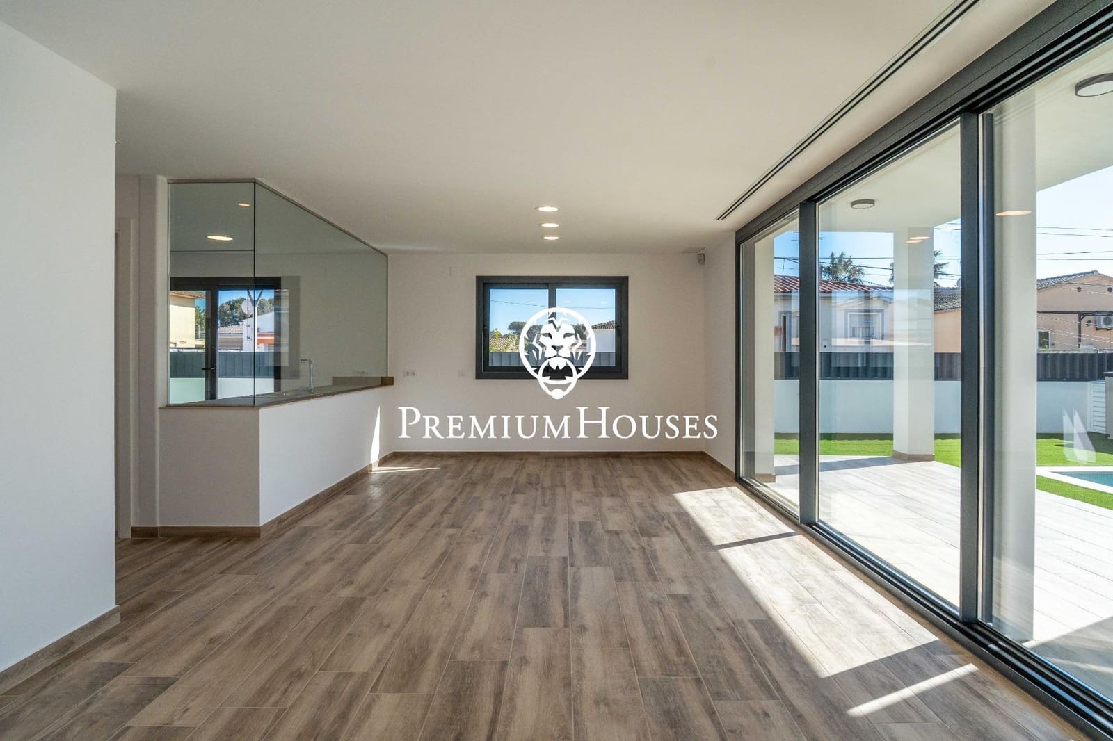 4 Zimmer Villa zu verkaufen in El Vendrell mit Pool - 630.000 € (Ref: 9735818)