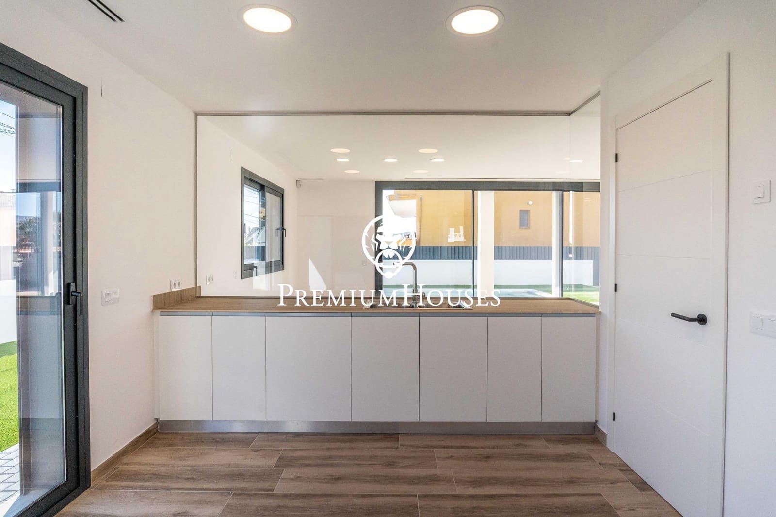 4 Zimmer Villa zu verkaufen in El Vendrell mit Pool - 630.000 € (Ref: 9735818)