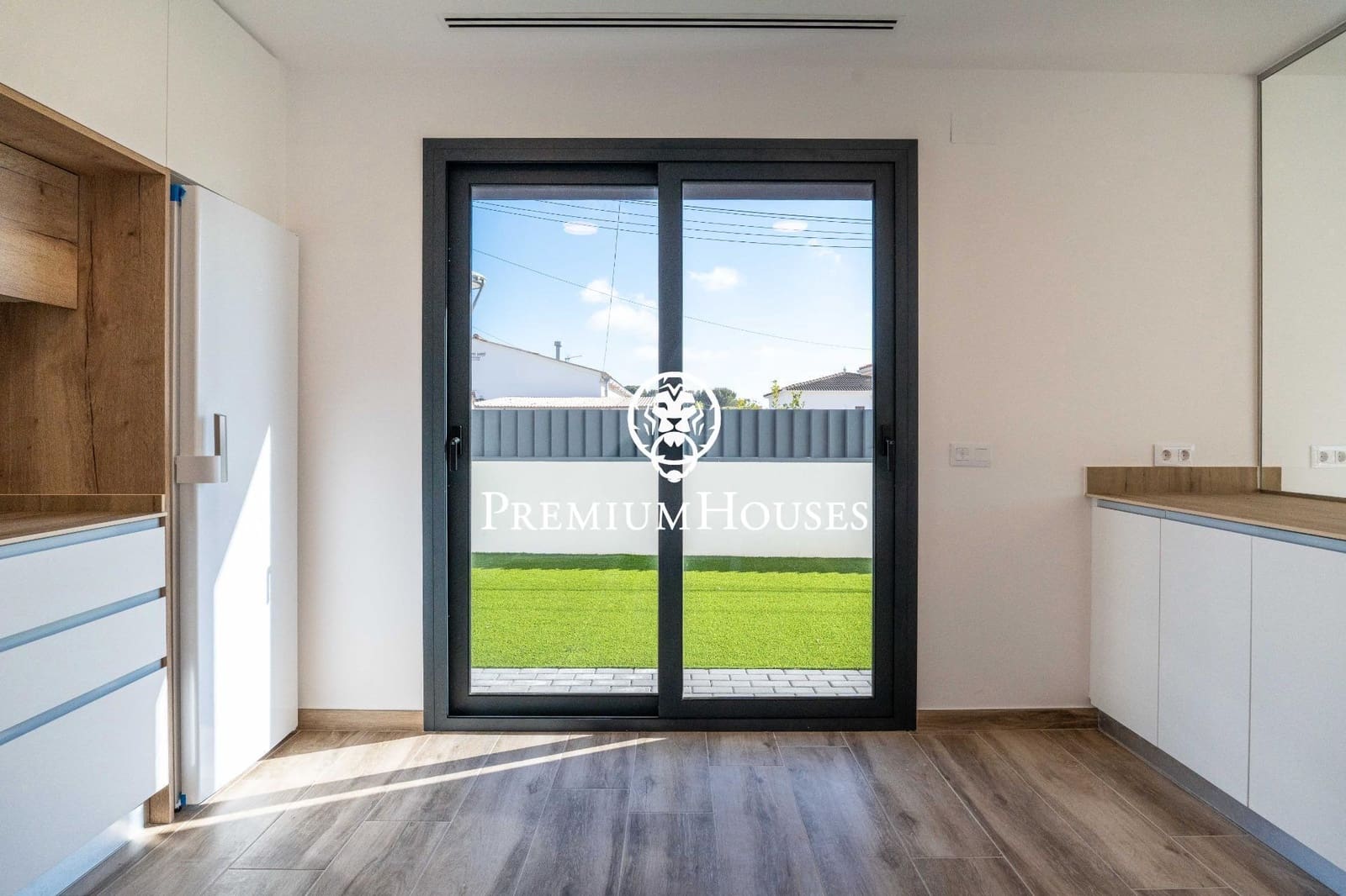 4 Zimmer Villa zu verkaufen in El Vendrell mit Pool - 630.000 € (Ref: 9735818)