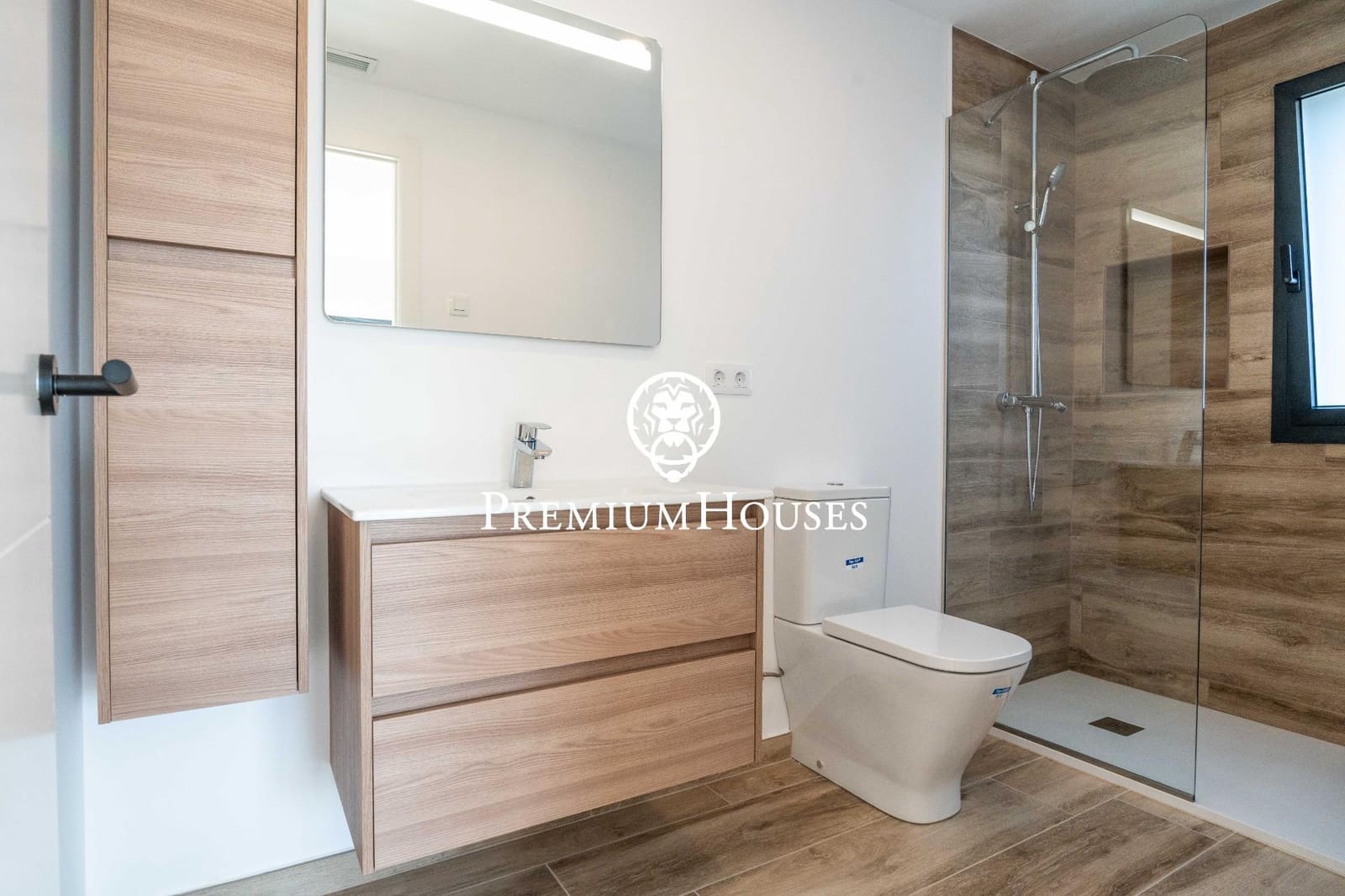 4 Zimmer Villa zu verkaufen in El Vendrell mit Pool - 630.000 € (Ref: 9735818)