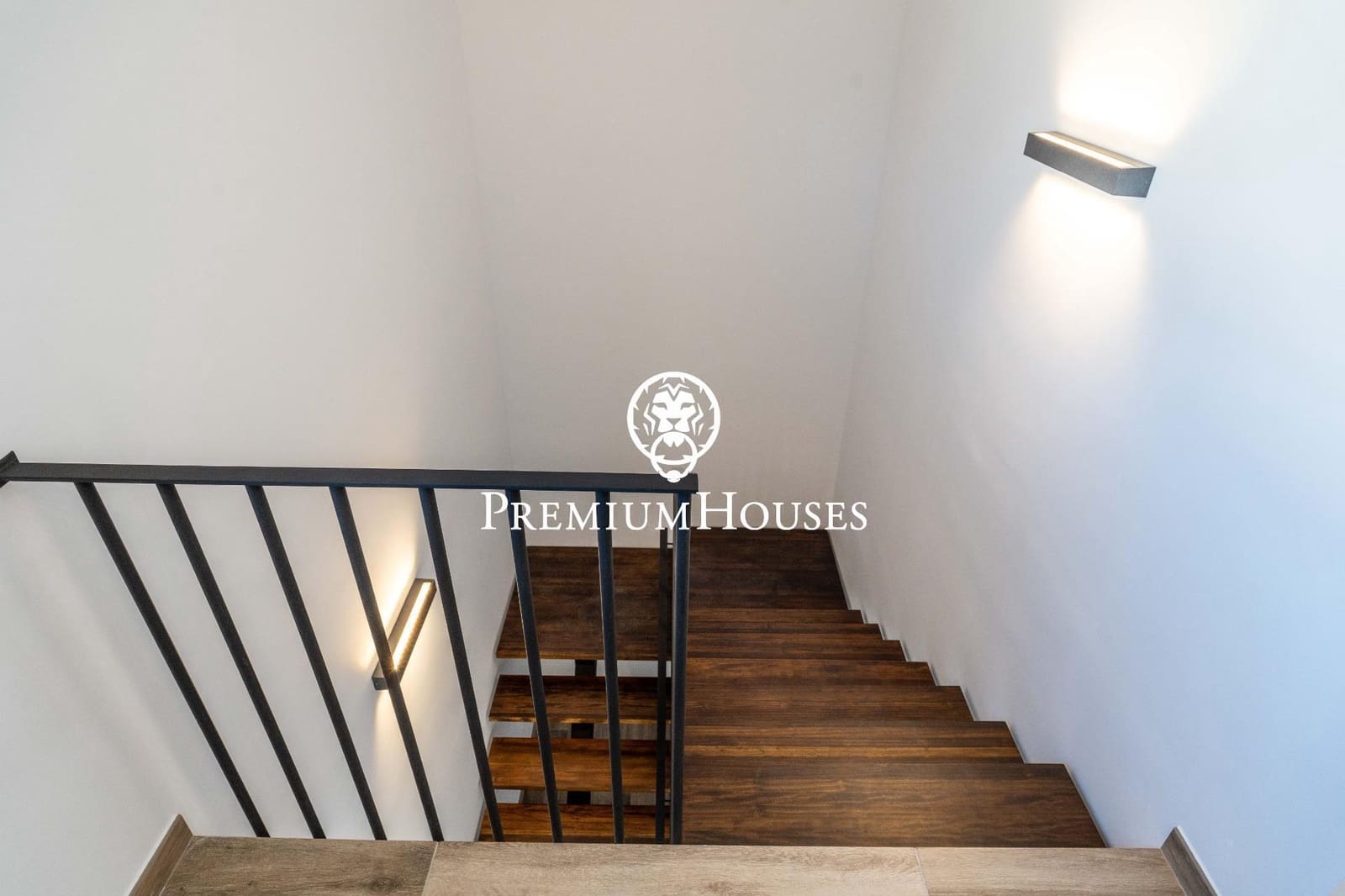 4 Zimmer Villa zu verkaufen in El Vendrell mit Pool - 630.000 € (Ref: 9735818)