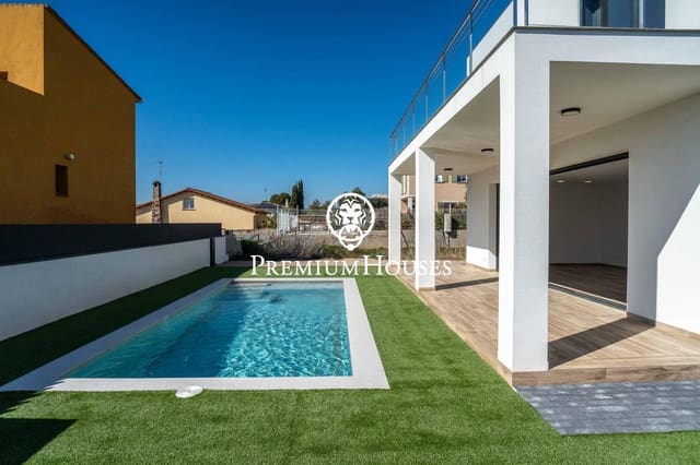 4 Zimmer Villa zu verkaufen in El Vendrell mit Pool - 630.000 € (Ref: 9735818)