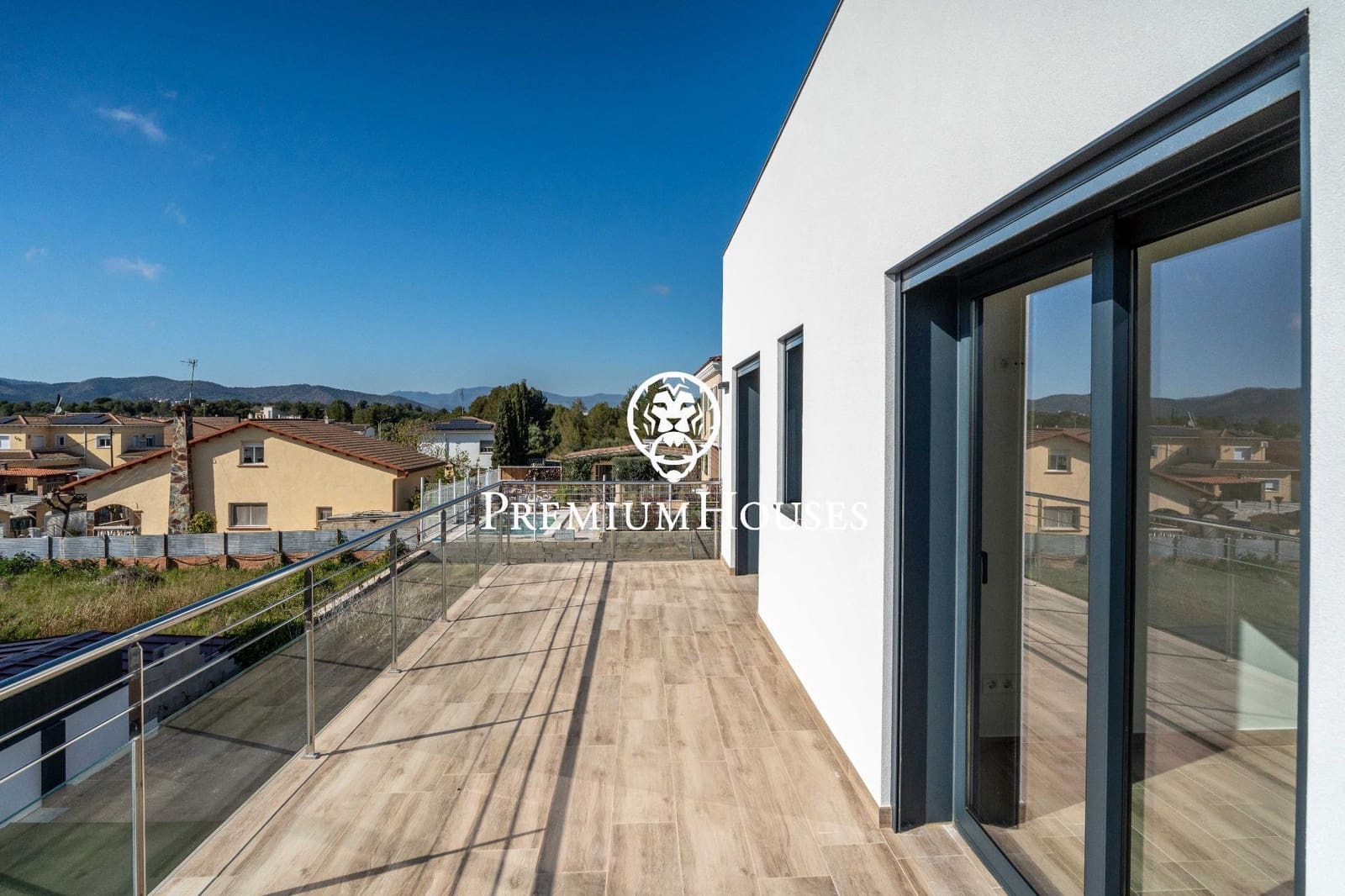 4 Zimmer Villa zu verkaufen in El Vendrell mit Pool - 630.000 € (Ref: 9735818)