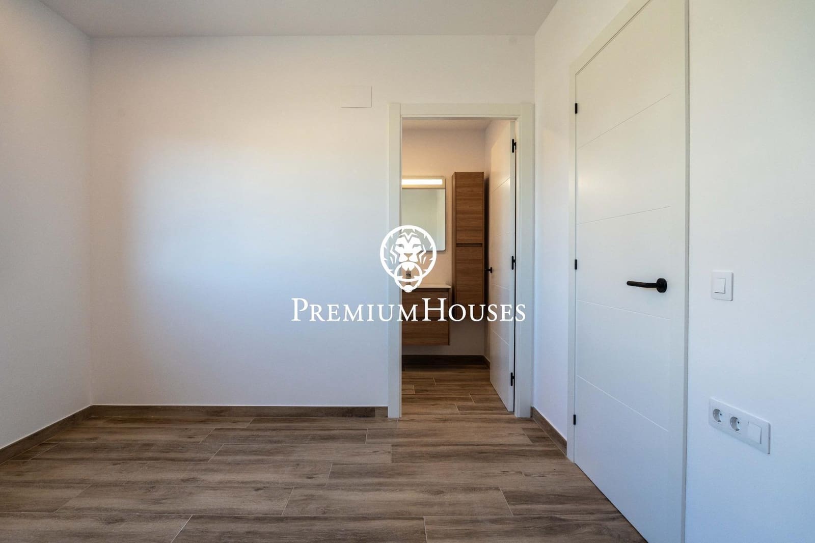 4 Zimmer Villa zu verkaufen in El Vendrell mit Pool - 630.000 € (Ref: 9735818)