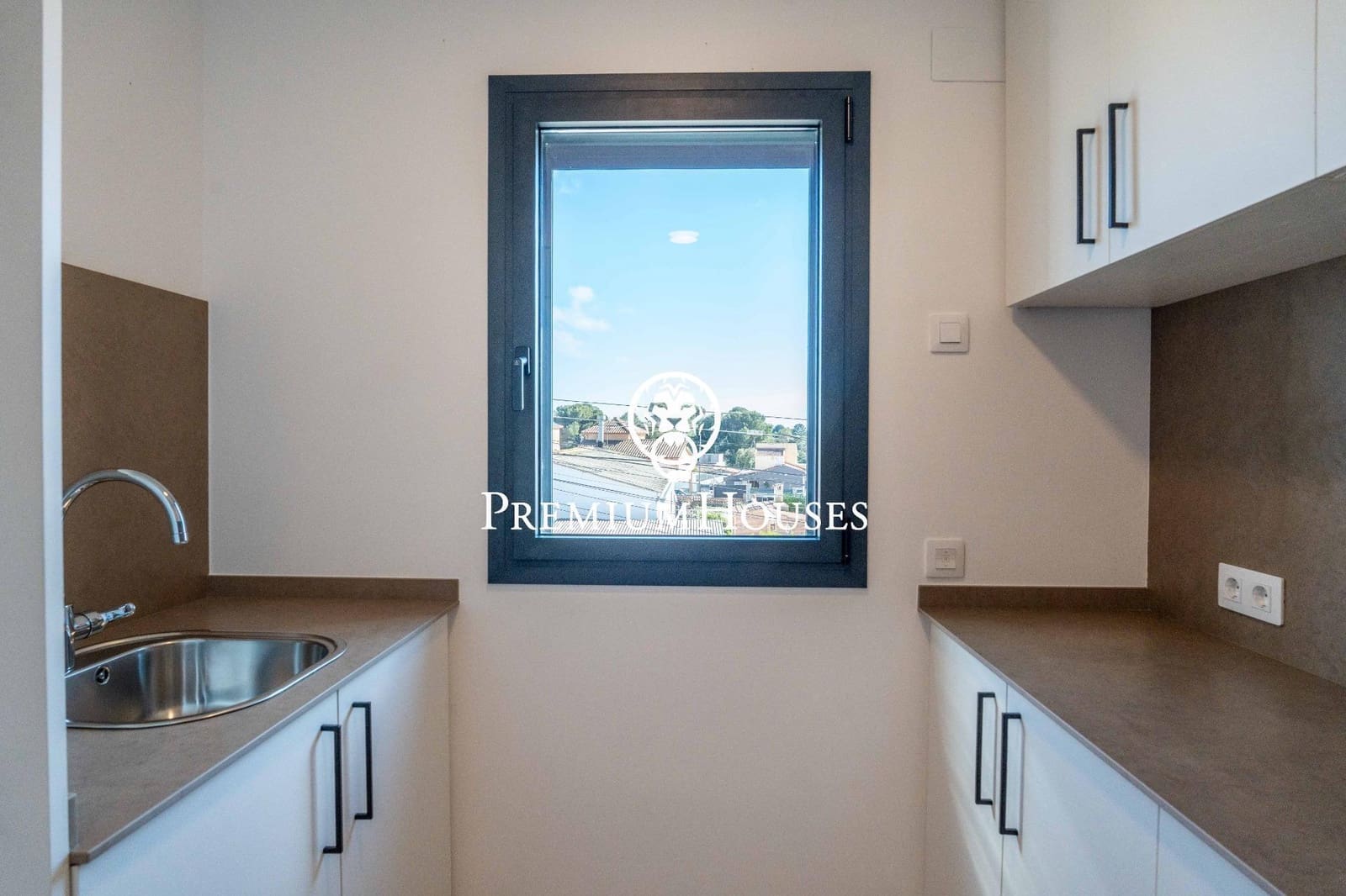 4 Zimmer Villa zu verkaufen in El Vendrell mit Pool - 630.000 € (Ref: 9735818)