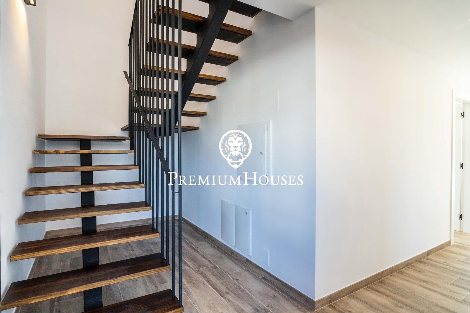 4 Zimmer Villa zu verkaufen in El Vendrell mit Pool - 630.000 € (Ref: 9735818)