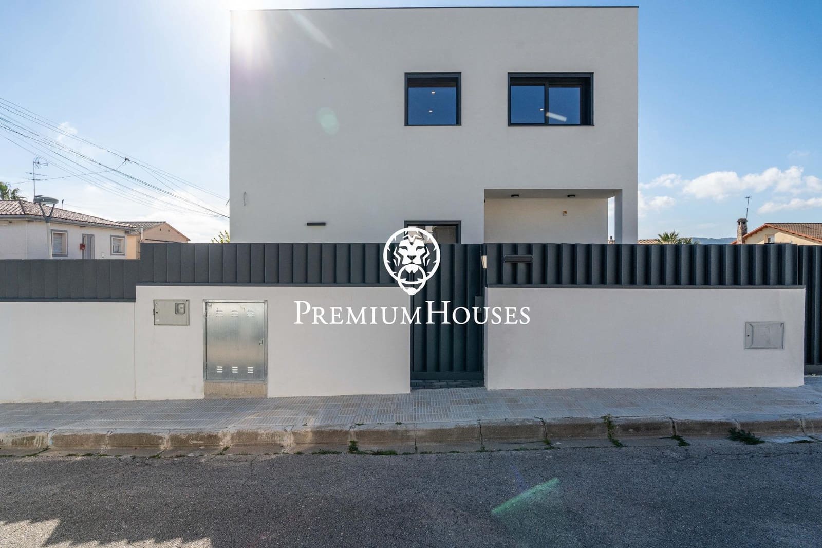 4 Zimmer Villa zu verkaufen in El Vendrell mit Pool - 630.000 € (Ref: 9735818)