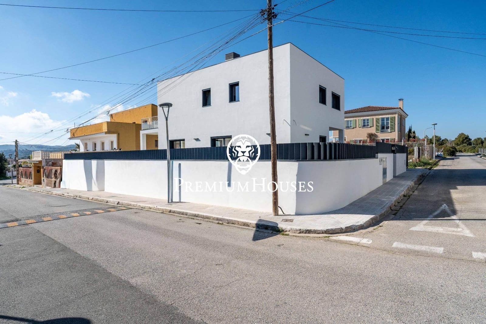 4 Zimmer Villa zu verkaufen in El Vendrell mit Pool - 630.000 € (Ref: 9735818)