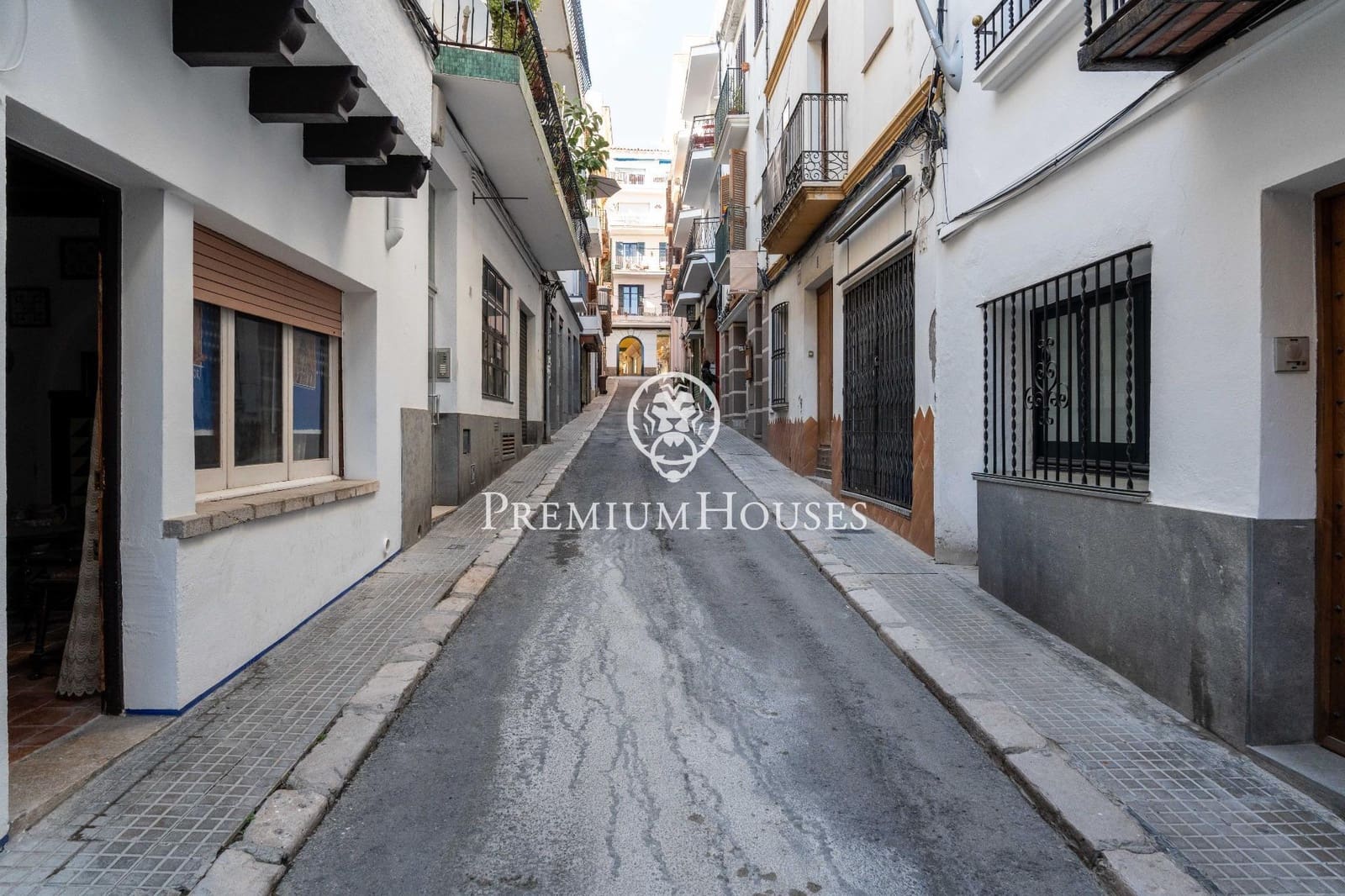 5 soveværelse Villa til salg i Sitges - € 790.000 (Ref: 9739040)