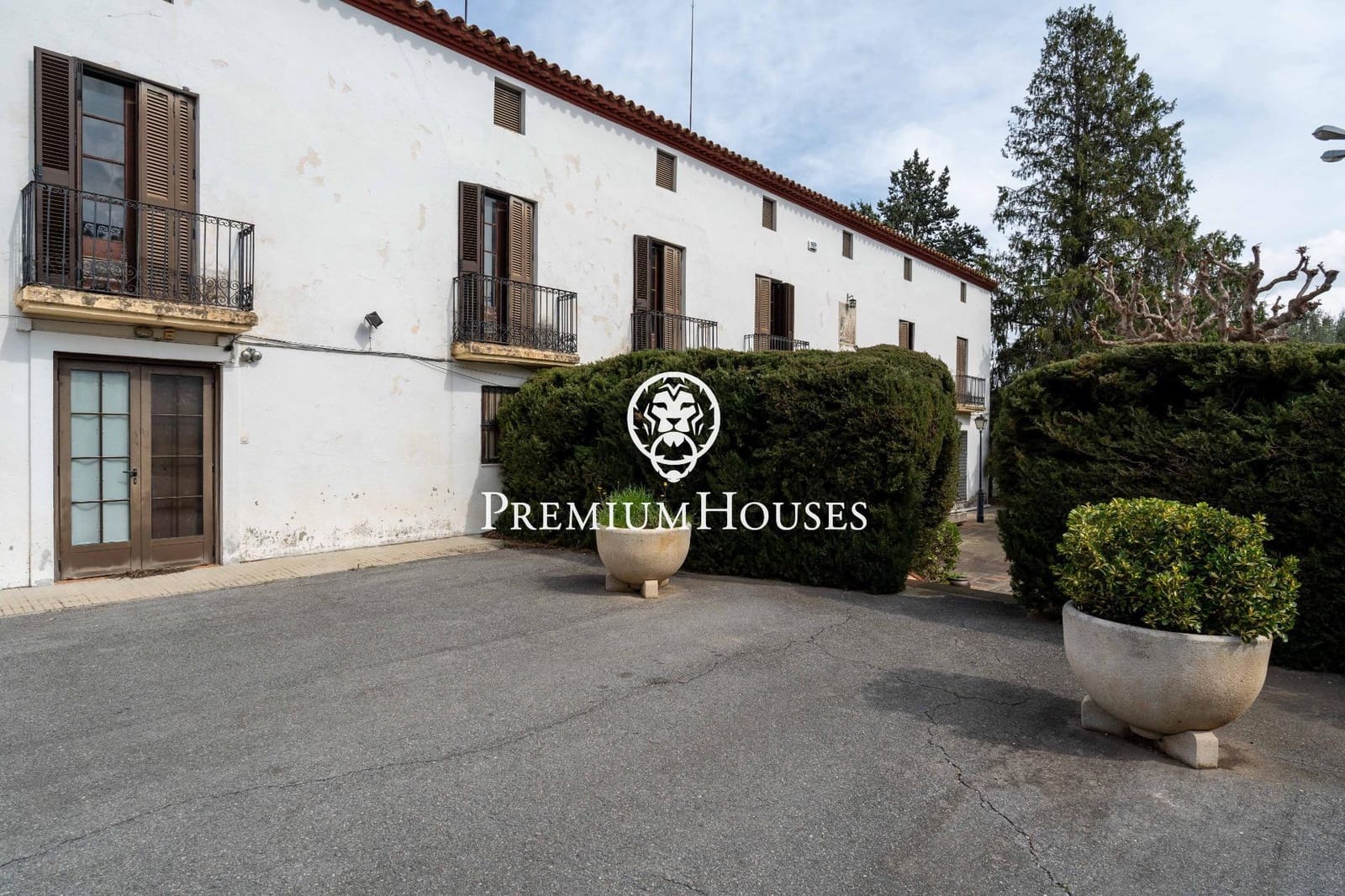 5 bedroom Finca/Country House for sale in Castellet i la Gornal with pool - € 1,400,000 (Ref: 9741910)