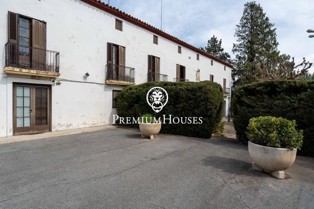 5 bedroom Finca/Country House for sale in Castellet i la Gornal with pool - € 1,400,000 (Ref: 9741910)