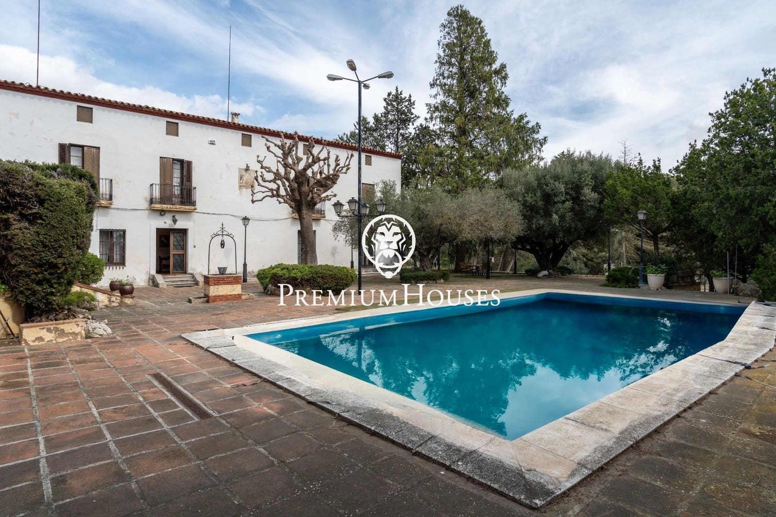 5 bedroom Finca/Country House for sale in Castellet i la Gornal with pool - € 1,400,000 (Ref: 9741910)