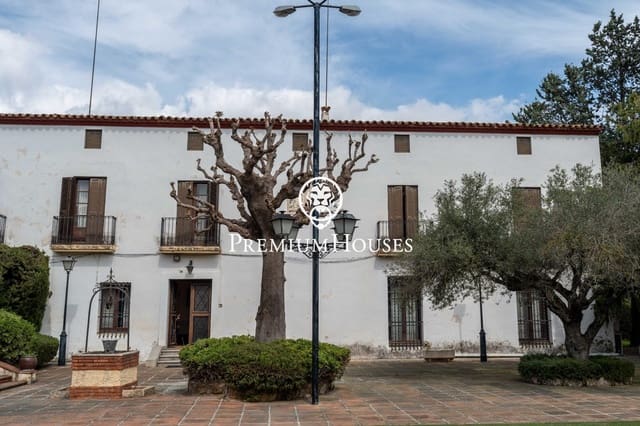 5 bedroom Finca/Country House for sale in Castellet i la Gornal with pool - € 1,400,000 (Ref: 9741910)