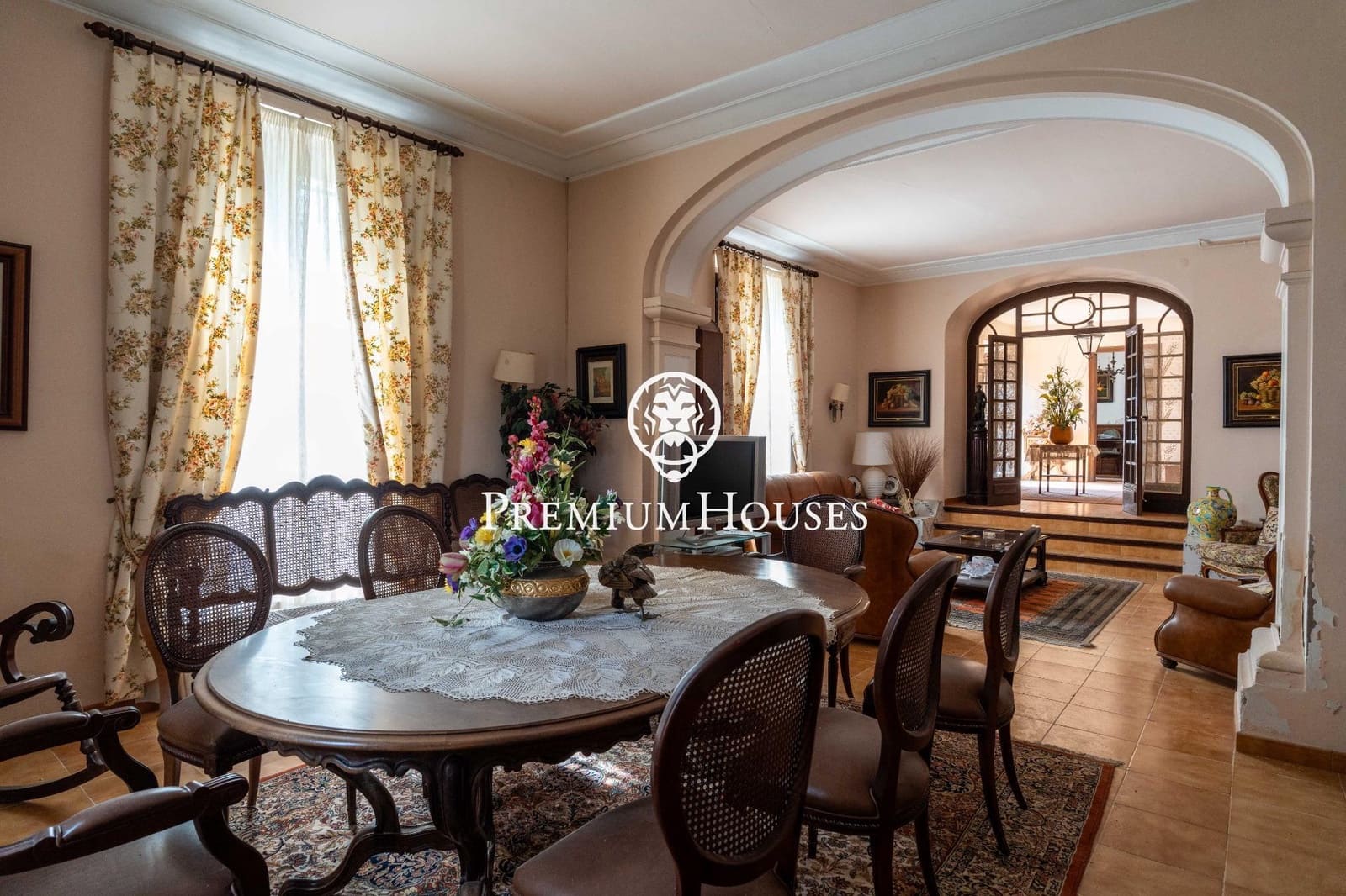 5 bedroom Finca/Country House for sale in Castellet i la Gornal with pool - € 1,400,000 (Ref: 9741910)